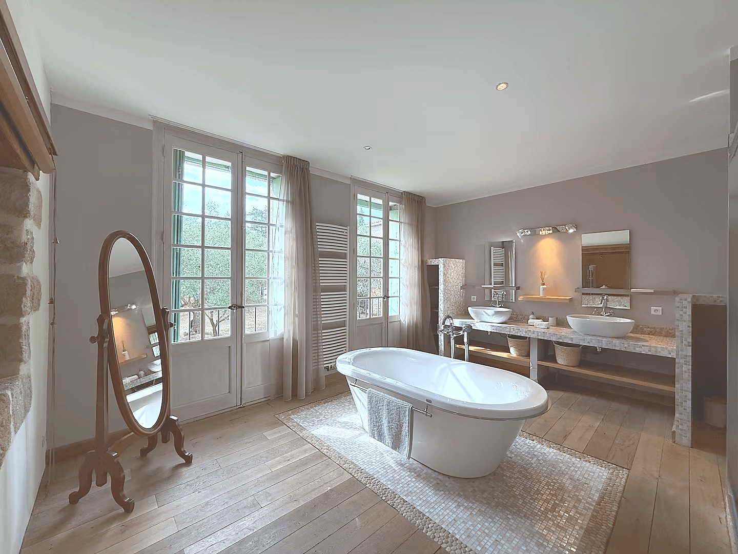 Private suite at Domaine de la Clapière, Languedoc