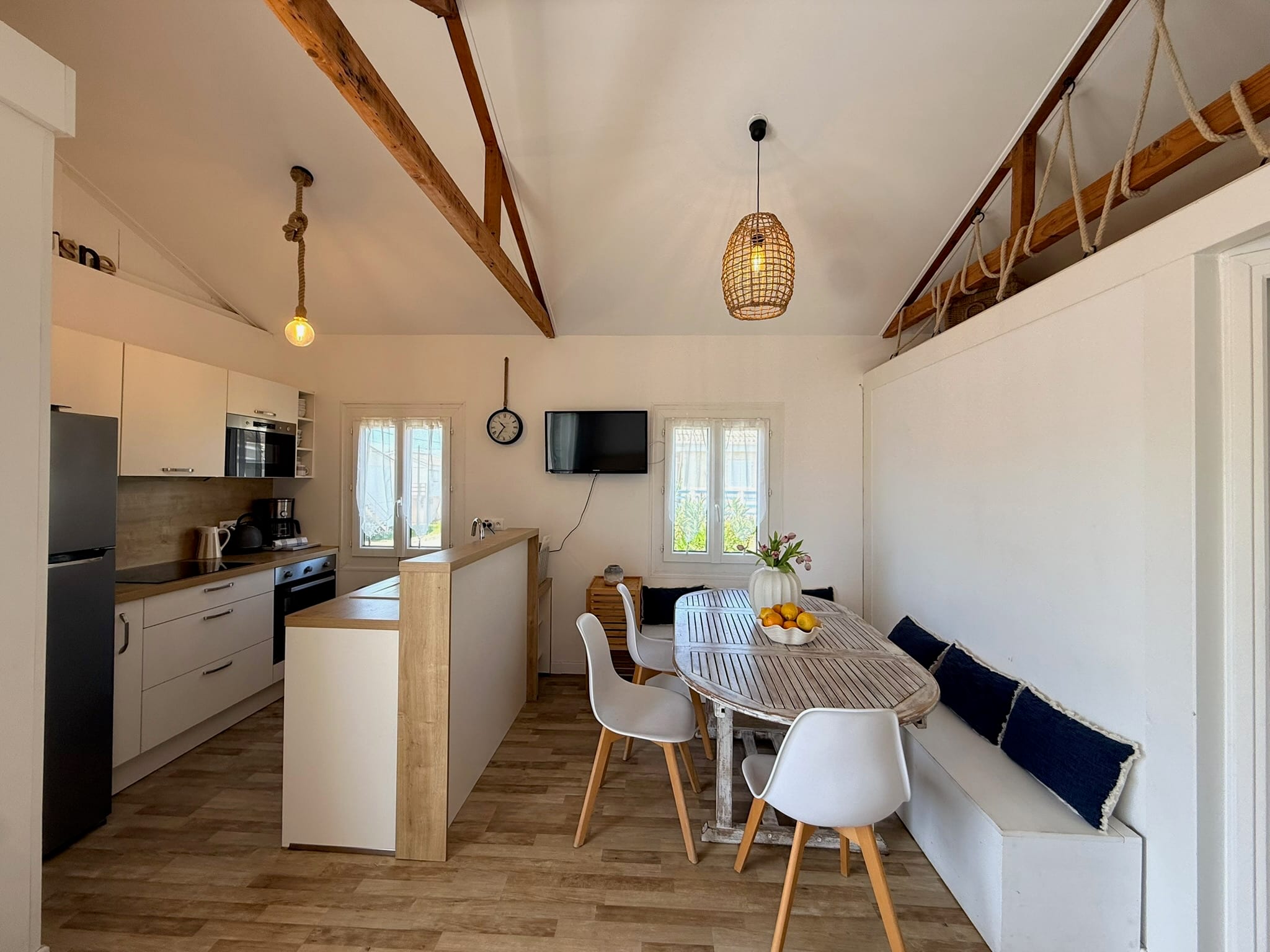 Kitchen at Le Chalet, Gruissan, Languedoc