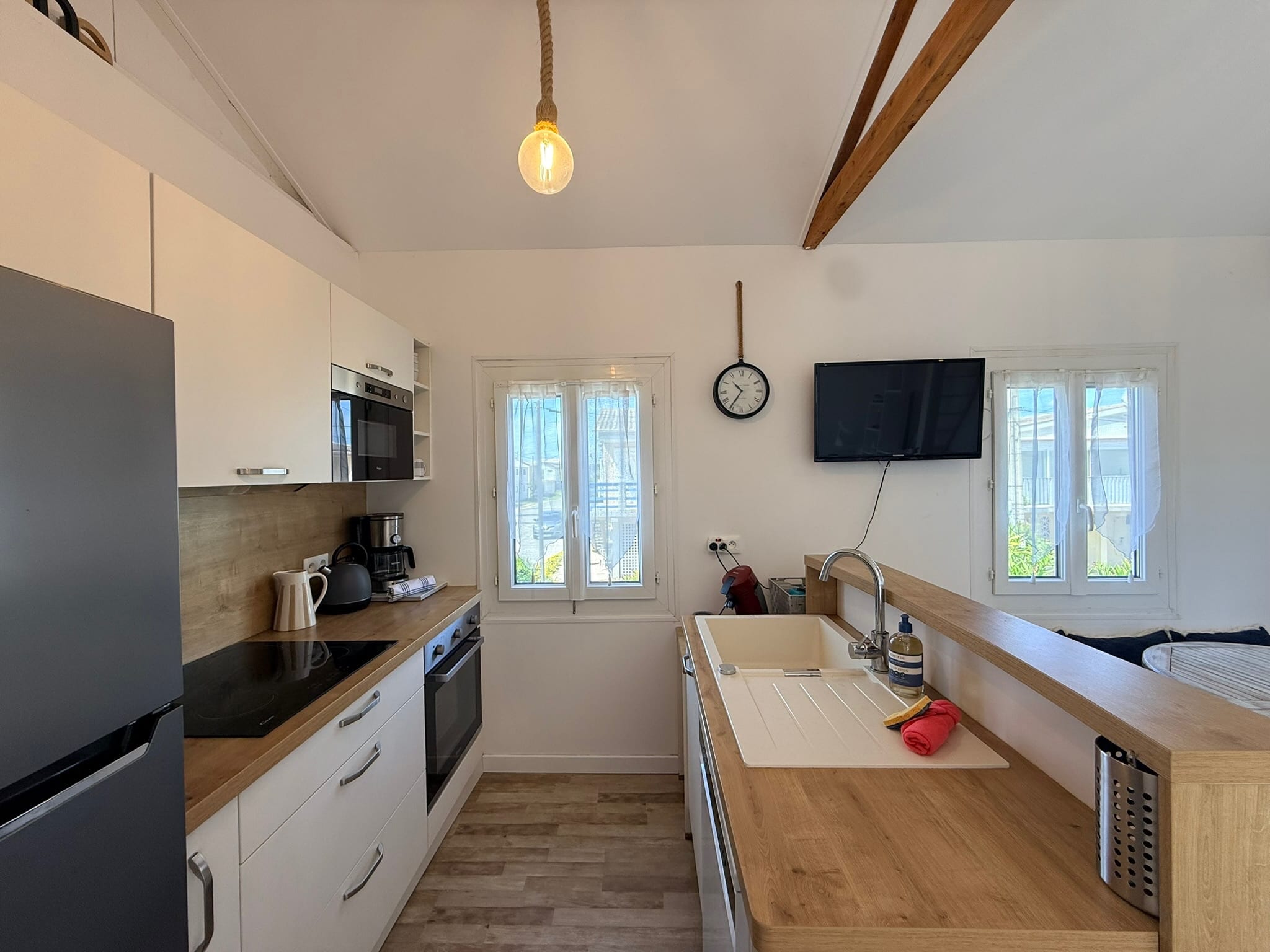Kitchen at Le Chalet, Gruissan, Languedoc