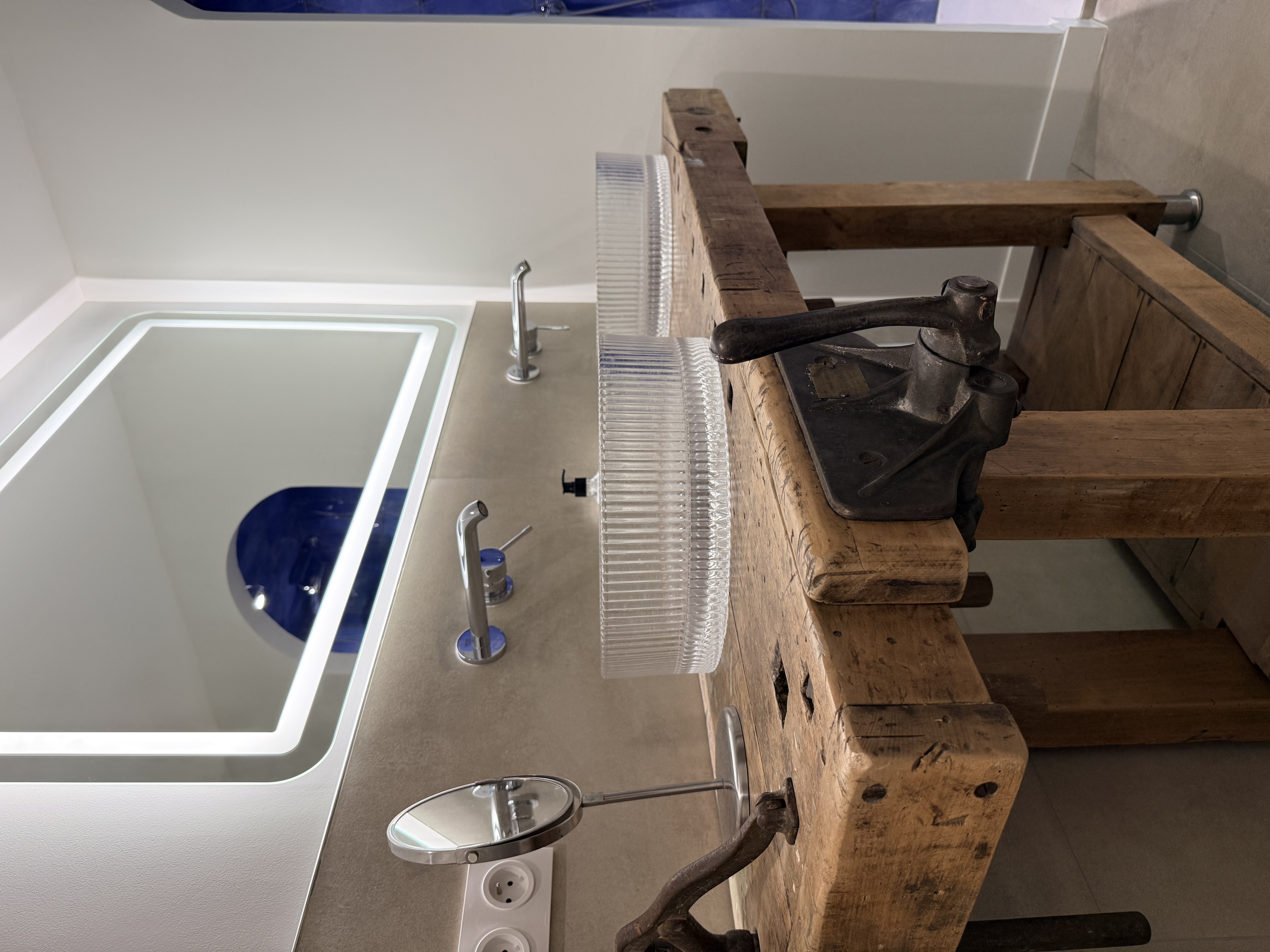 Bathroom 7 at Maison Éloïse, Paraza, Languedoc