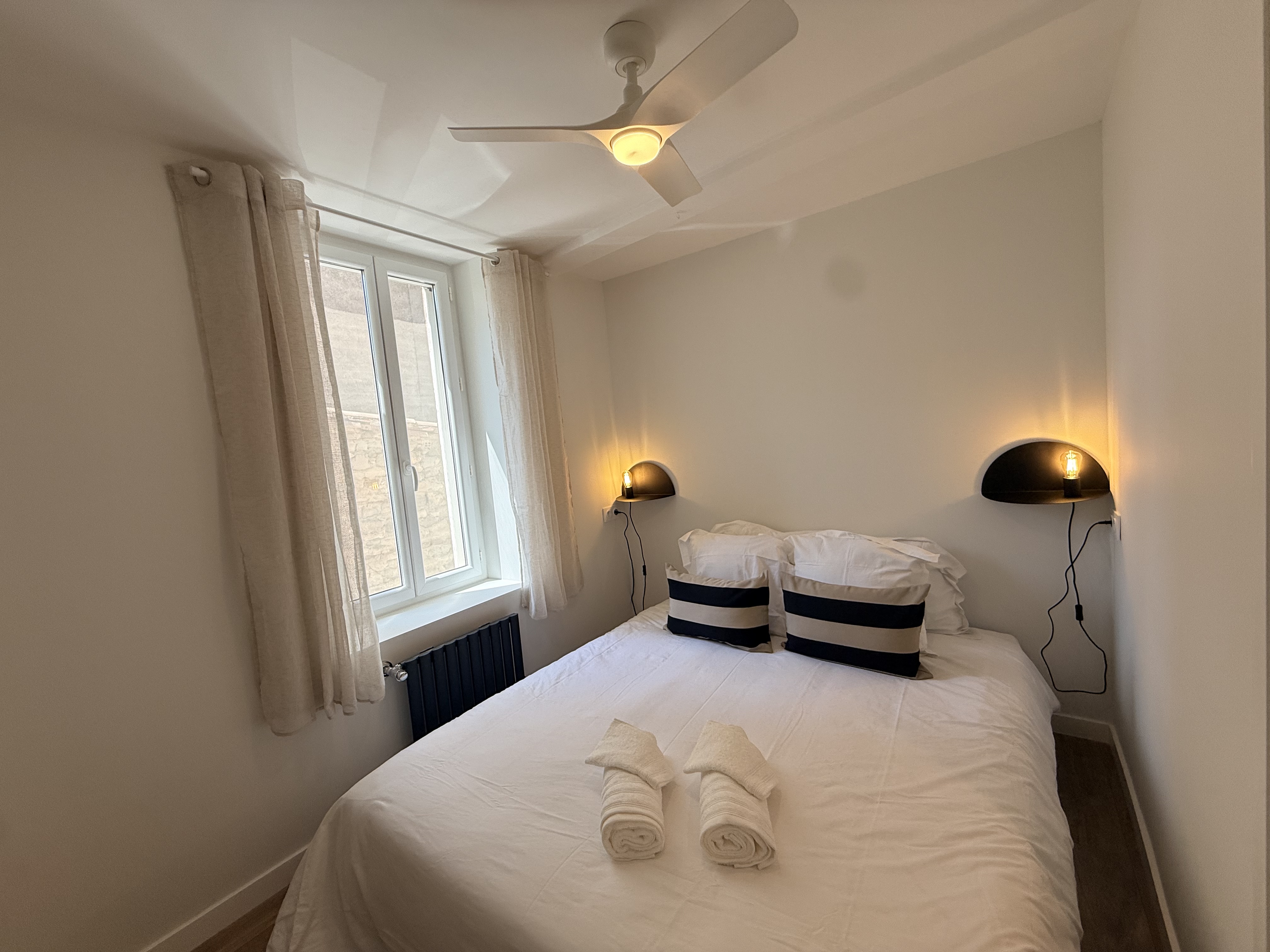 Bedroom 2 at Maison Éloïse, Paraza, Languedoc