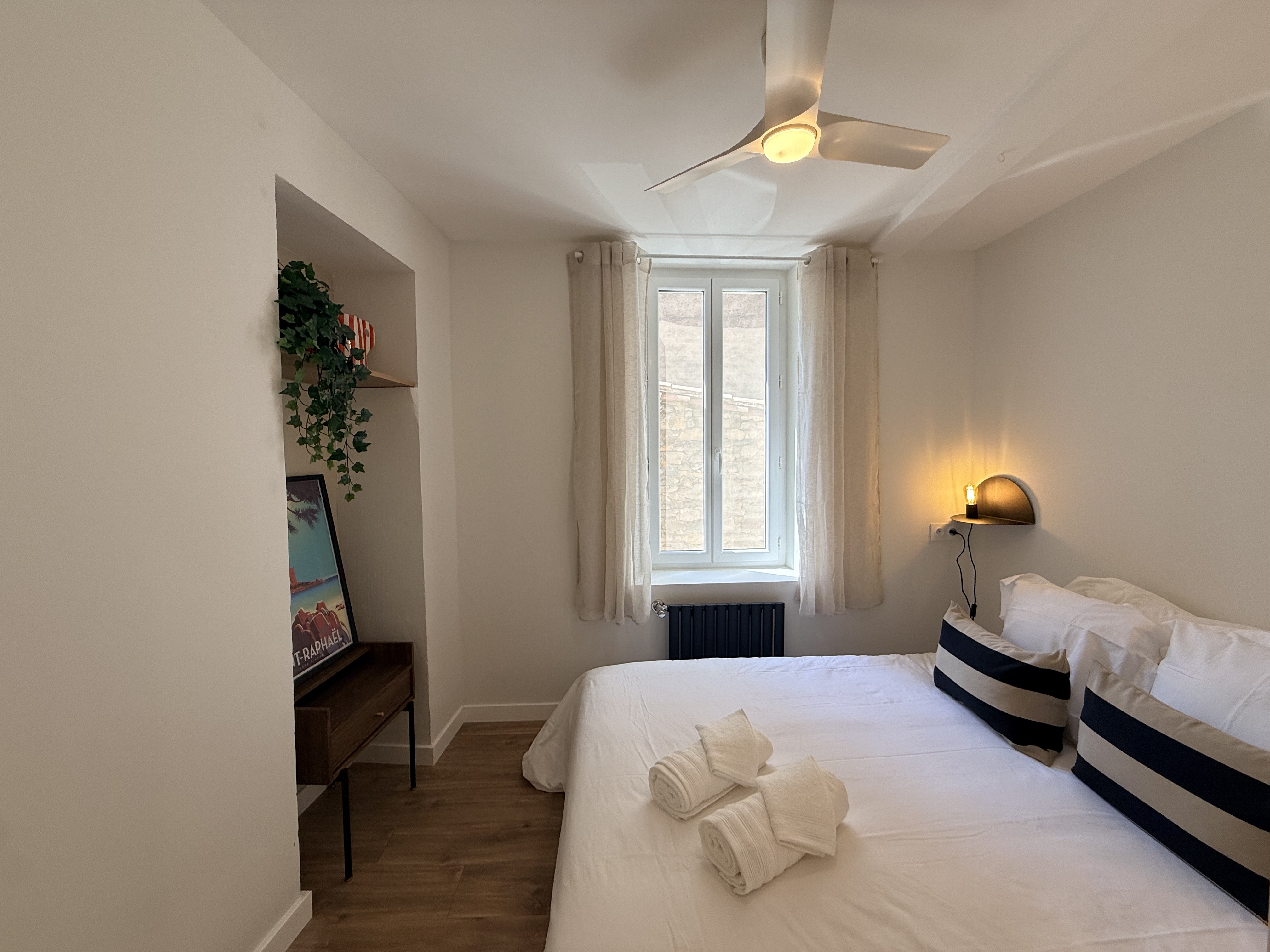 Bedroom 6 at Maison Éloïse, Paraza, Languedoc