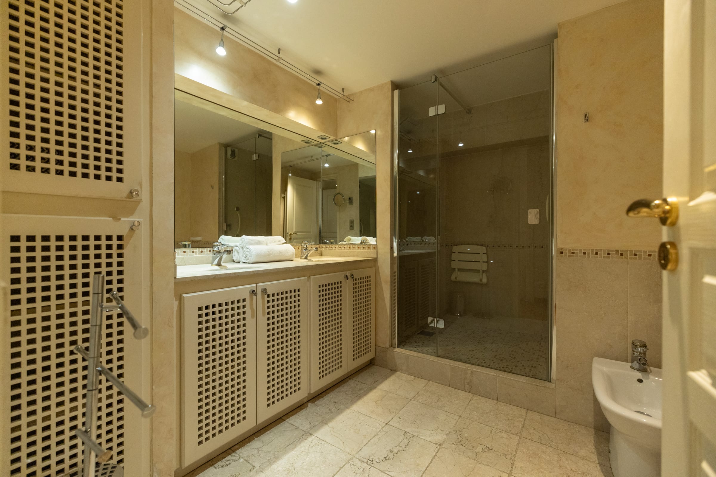 Bathroom 1 at Rooftop Sétois, Sète, Languedoc