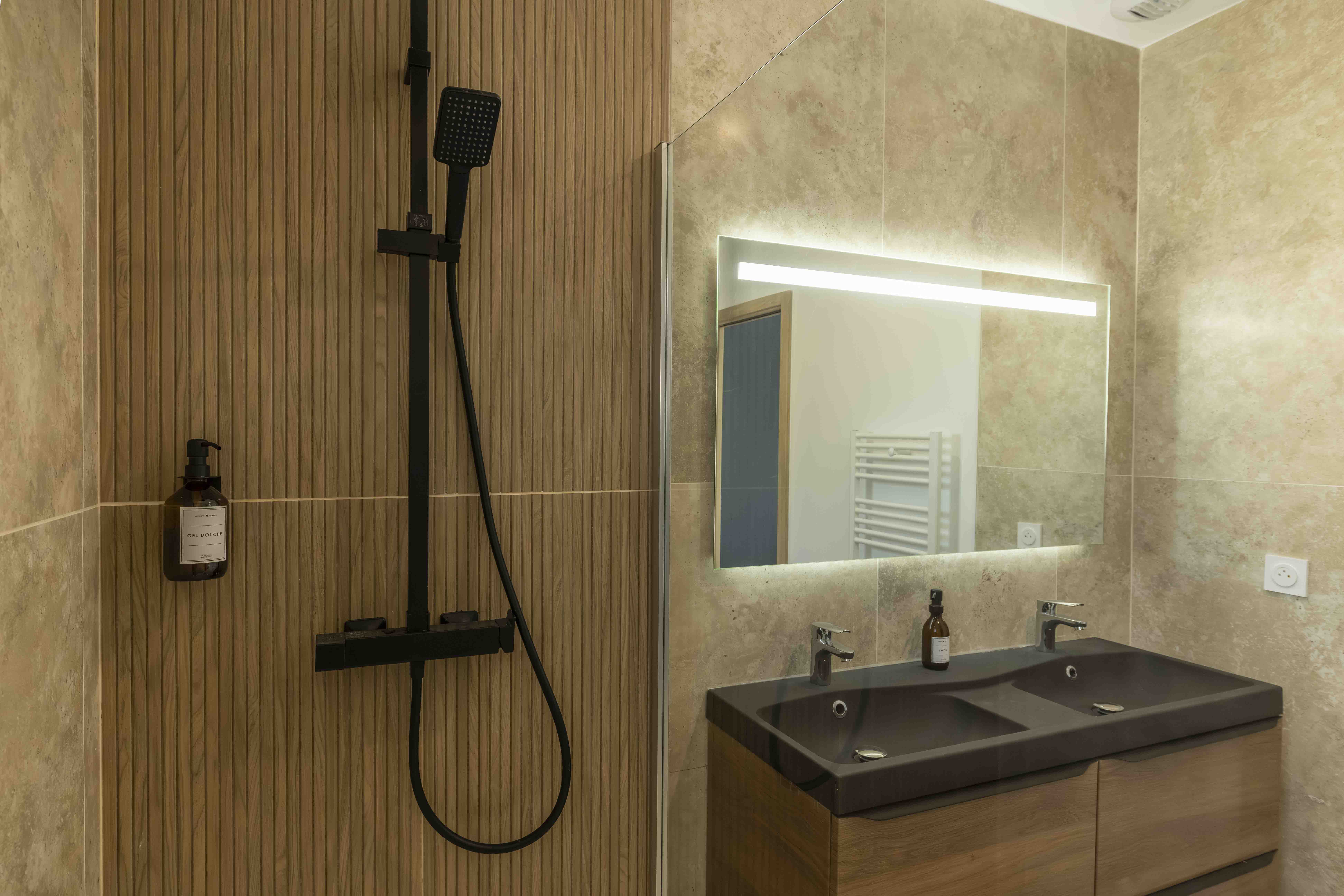 Bathroom 3 at Villa Amalfi, Agde, Languedoc