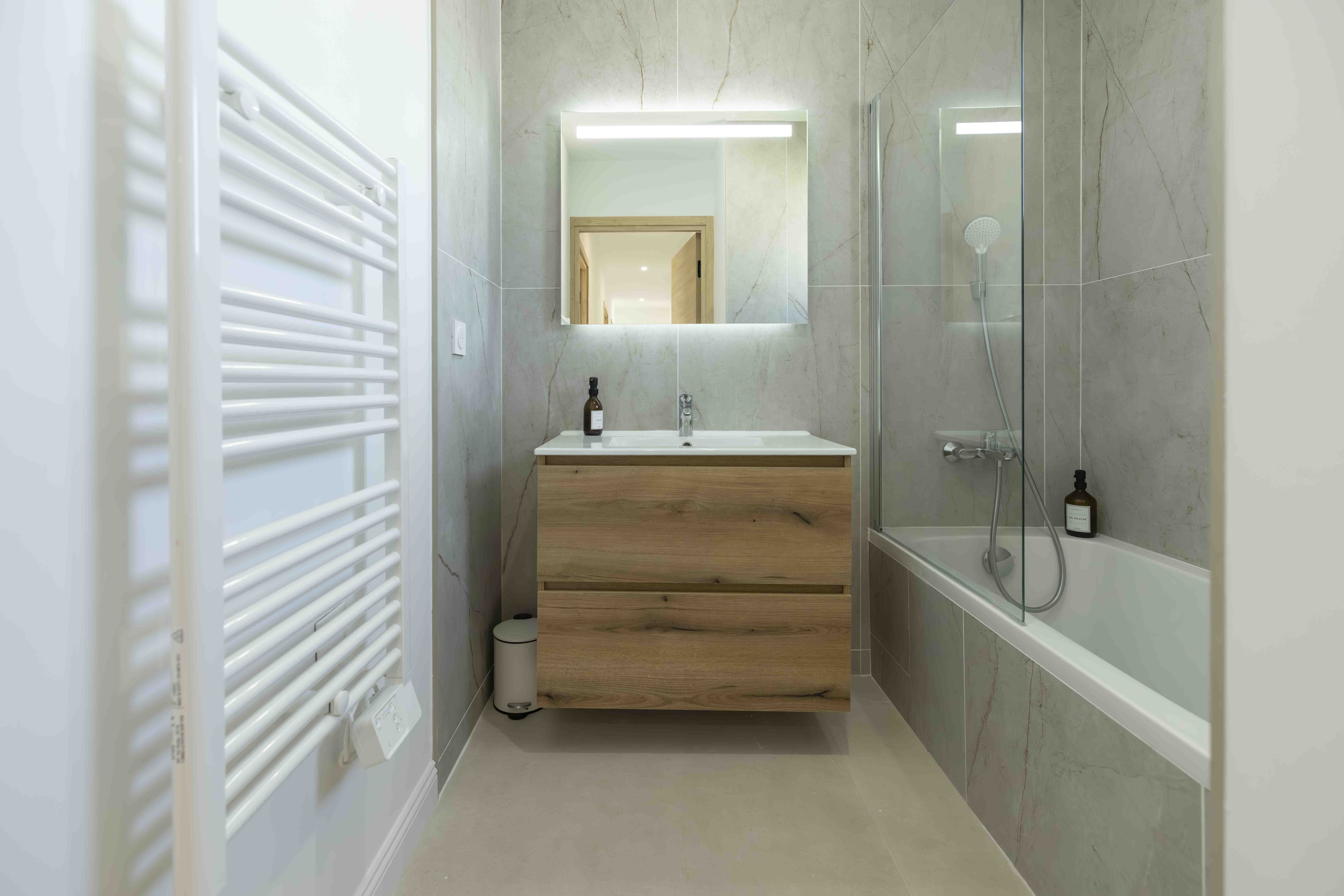 Bathroom 3 at Villa Capri, Agde, Languedoc