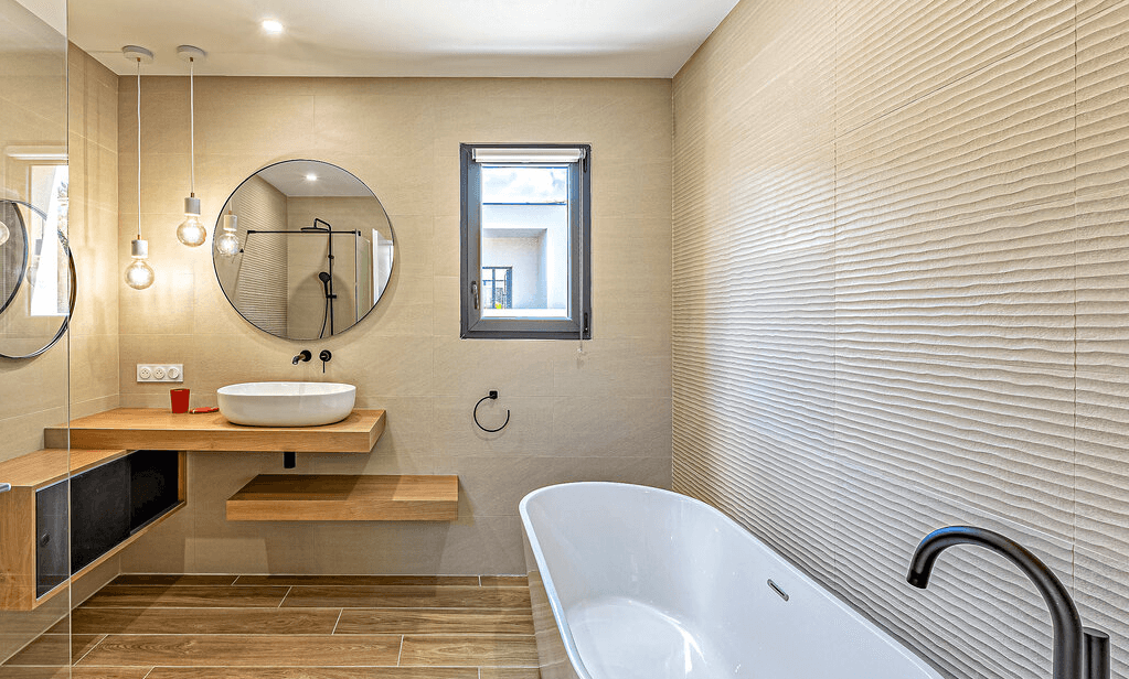 Bathroom 2 at Villa Corail, near Béziers, Languedoc