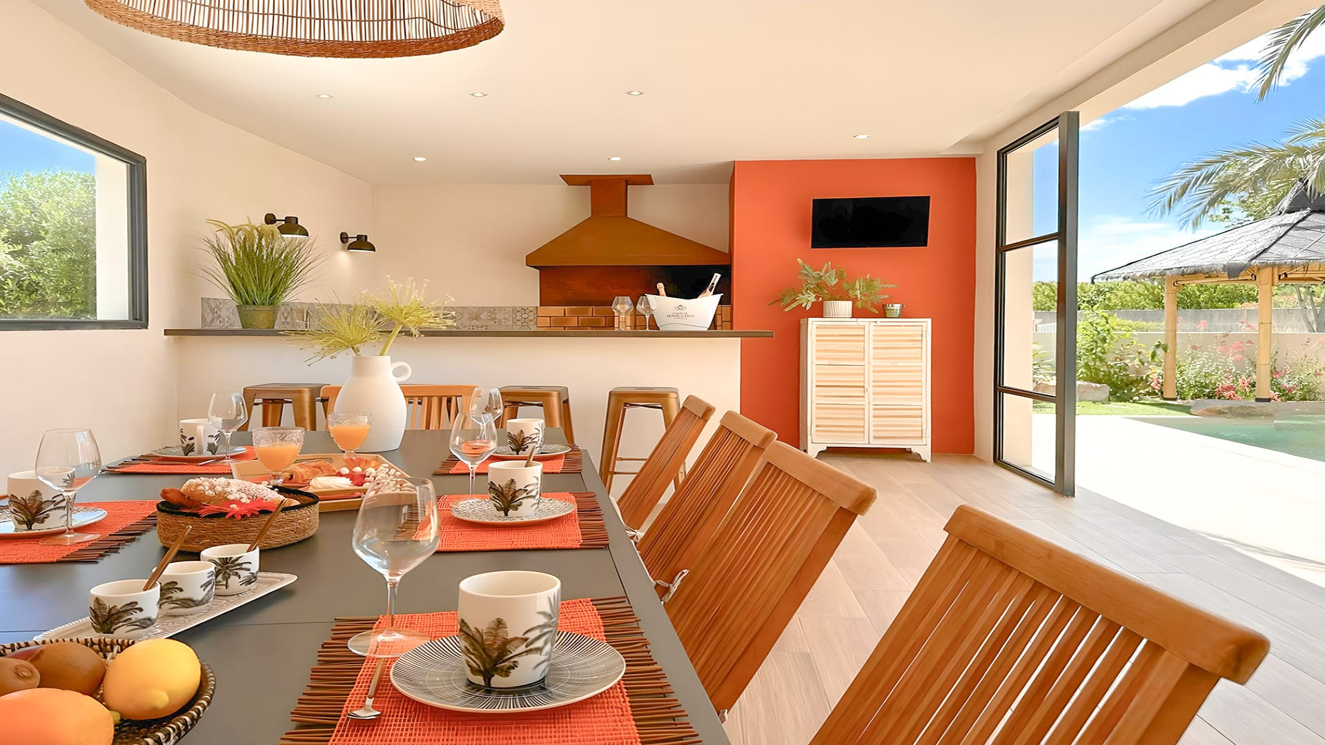 Dining Room at Villa Corail, near Béziers, Languedoc