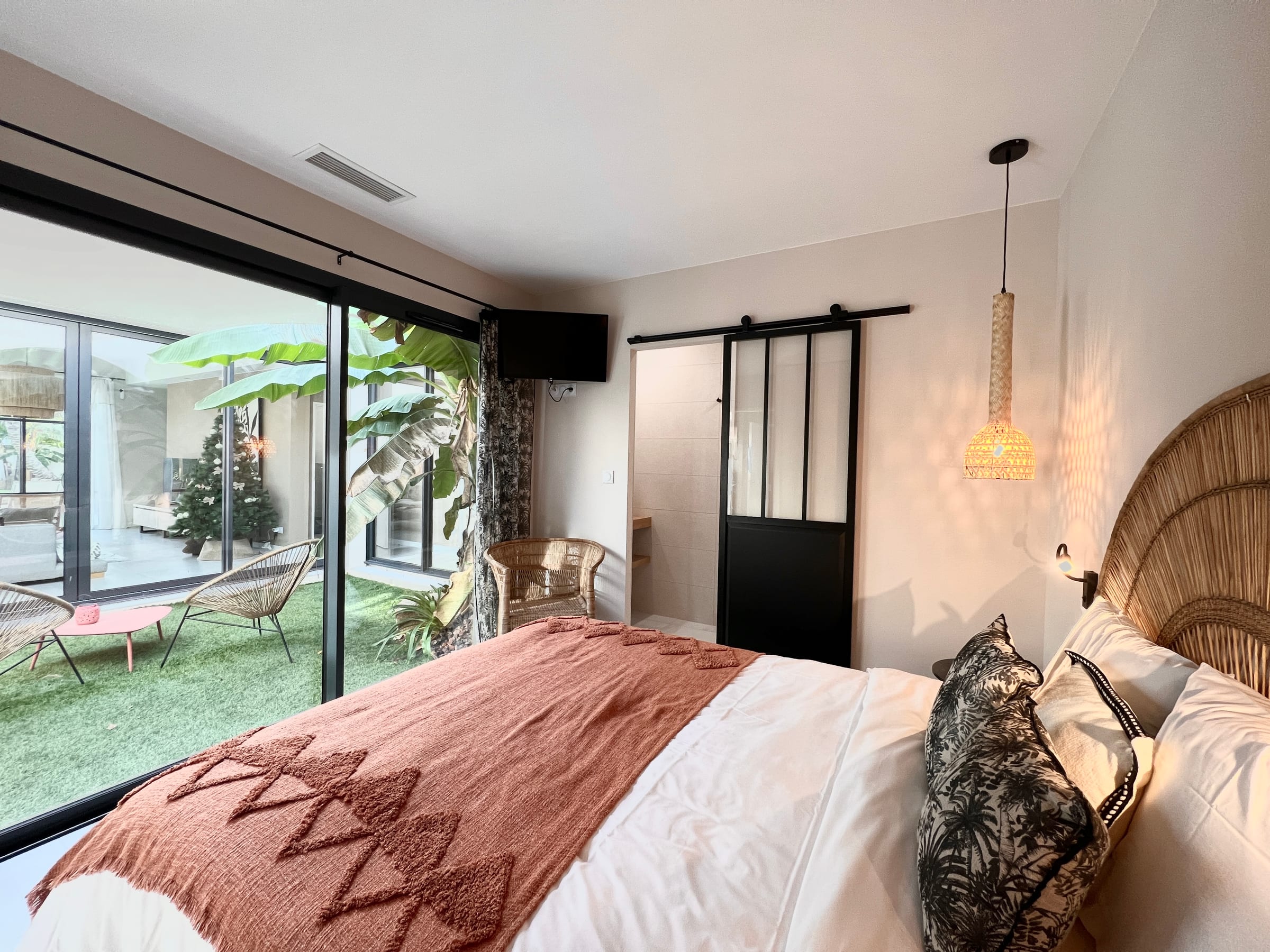 Bedroom 2 at Villa Palmera, near Béziers, Languedoc