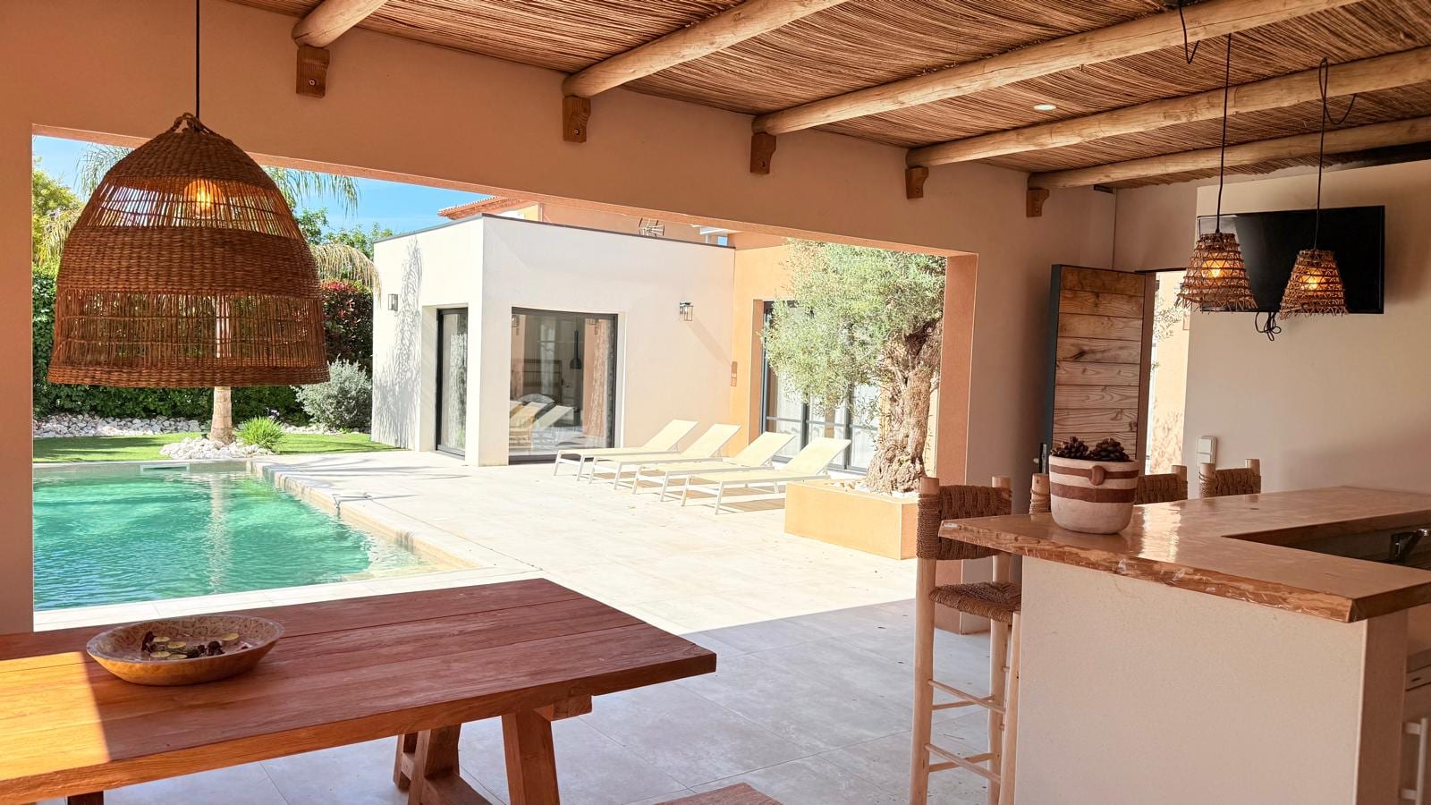 Exterior at Villa Palmera, near Béziers, Languedoc