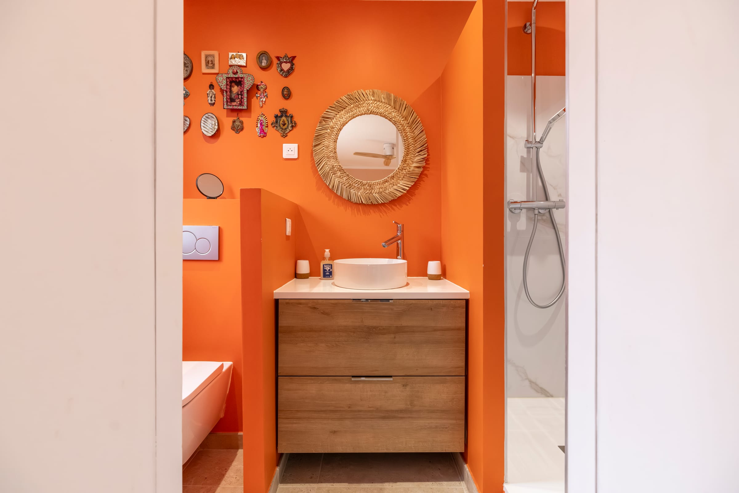 Bathroom 2 at Villa Soleilla, Balaruc-les-Bains, Languedoc